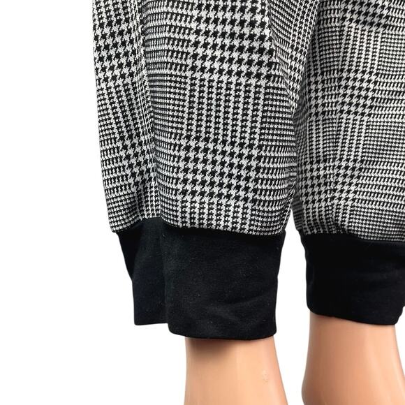 Bar III Women's Black White Plaid High Rise Tapered Jogger Sweat Pants Size L - Picture 3 of 6